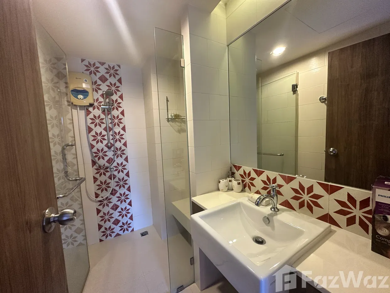 picture For Sale or Rent: Stylish Condo at Bluroc Hua Hin 1999905 - 3/13