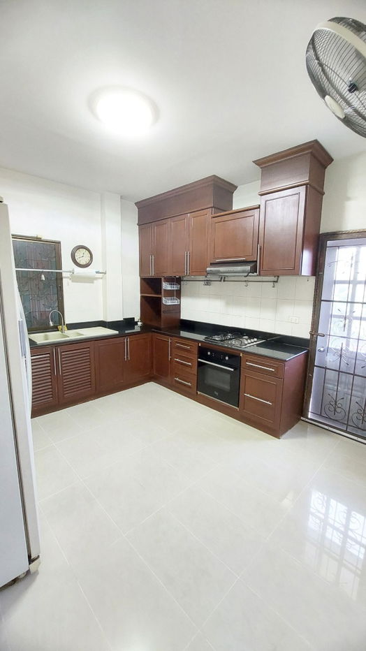 รูป ให้เช่าบ้านเดี่ยวสองชั้น  4 ห้องนอน 3 ห้องน้ำ 2  ห้องครัว  2  ที่จอดรถ - รูปที่ 7/26