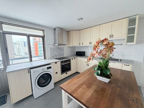 LTH13726 â Condo for Sale | Royal Castle | 140 sqm | 3 Beds 2 Baths | Near BTS Phrom Phong | 15.9 MB