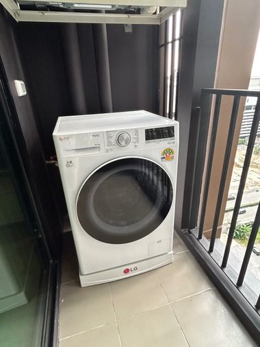 ให้เช่าคอนโด 1 ห้องนอน 30 ตร.ม. นิว ดิสทริค อาร์ไนน์ พระราม 9