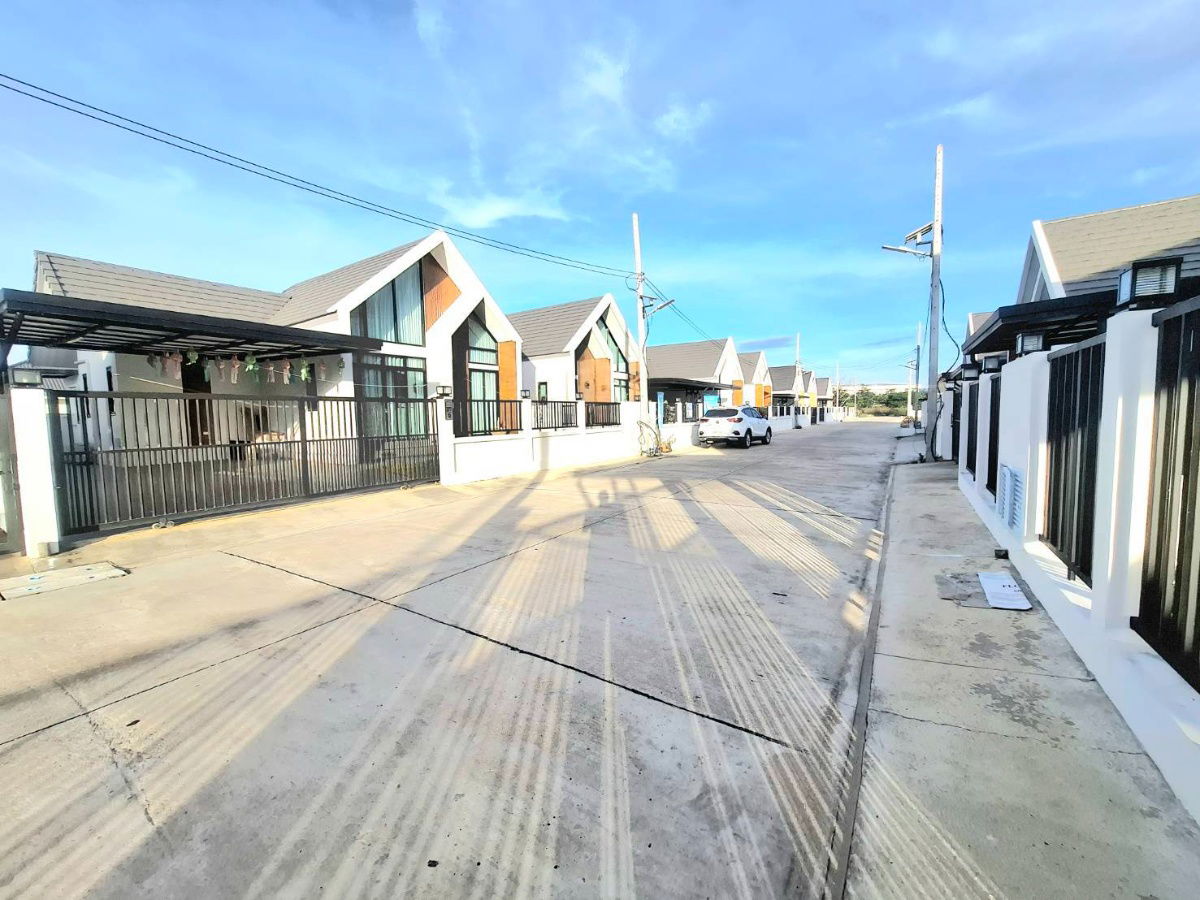 รูป ขายบ้านเดี่ยวชั้นเดียวสไตร์นอร์ดิก 3 ห้องนอน 2 ห้องน้ำ 1 ห้องครัว 2 ที่จอดรถ - รูปที่ 12/13