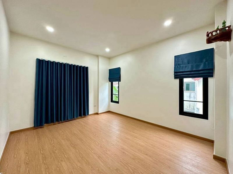 รูป ขายบ้านเดี่ยว 2 ชั้น  กลางเมืองศรีราชา ทำเลดีมาก ใกล้แหล่งชุมชน  - รูปที่ 7/16