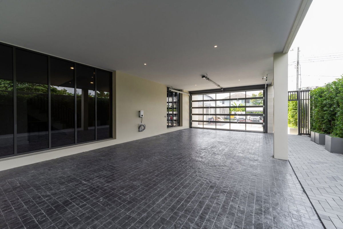 picture For rent ELSE Sukonthasawat 26 Modern Luxury Home office - 7/8