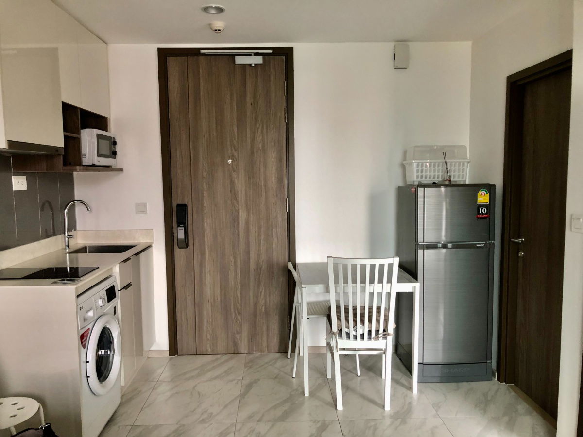 รูป ให้เช่า Ideo mobi asoke ห้อง 1 ห้องนอน ราคาดีมาก ใกล้มศว. ระยะเดินถึง สนใจแอดไลน์ @best_condo - รูปที่ 4/8