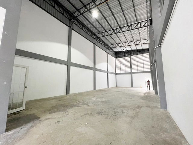 รูป AR023 ให้เช่าโรงงาน-โกดัง พร้อมสำนักงาน 2 ชั้น ขนาดพื้นที่ใช้สอย 400 ตารางเมตร ใกล้บางบอน 5 แครายกระทุ่มแบน สมุทรสาคร - รูปที่ 4/5