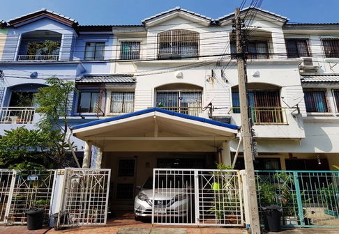 ขายทาวน์เฮ้าส์ หมู่บ้านกลางเมือง พระราม 9 ซอย 43 สวนหลวง กรุงเทพมหานคร