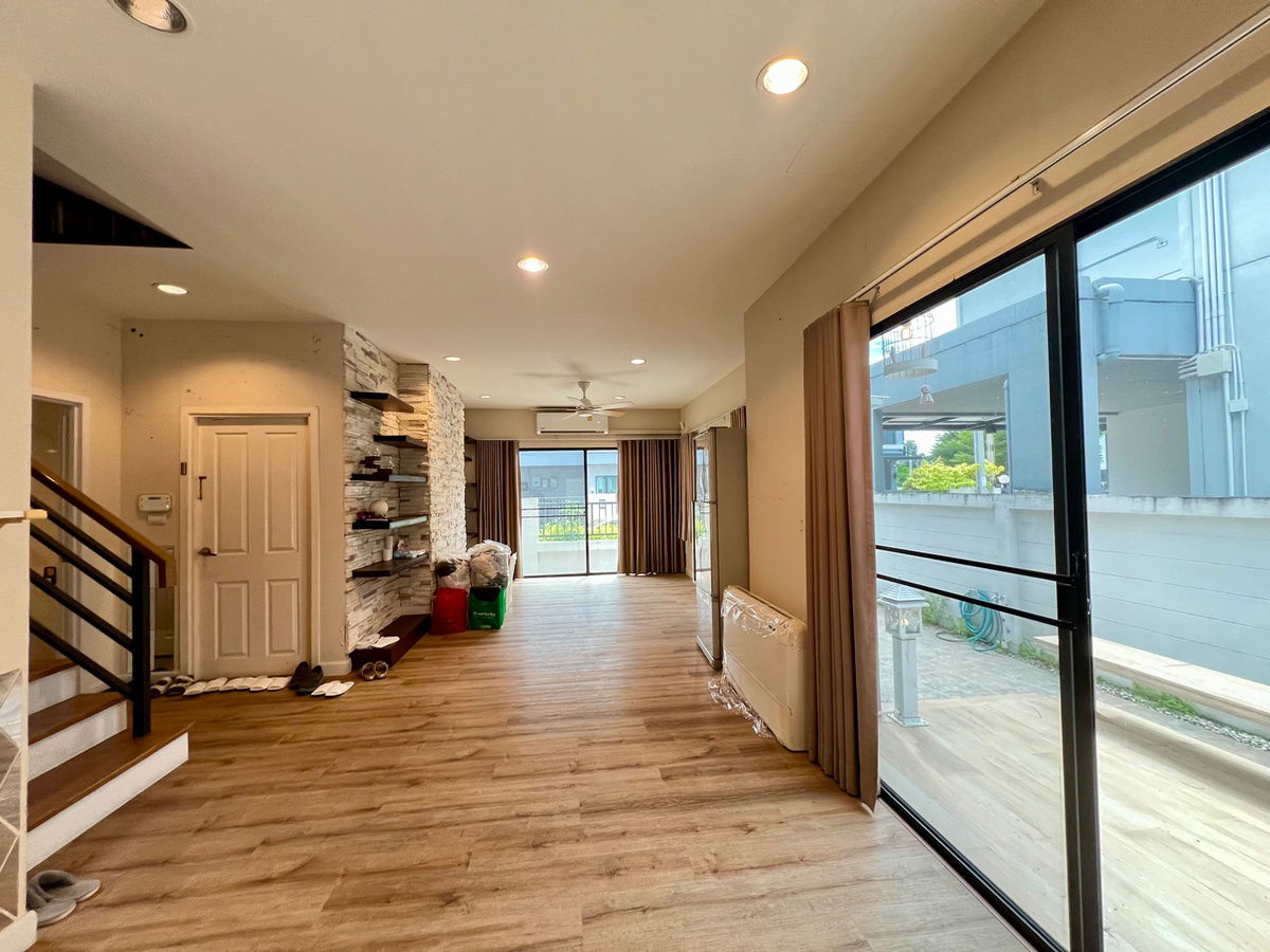 picture **For Sale | Sena Park Ville Ramintra – Wongwaen Move-in Ready Single House with Solar Cell | Near BTS Ramintra KM.9** - 12/29