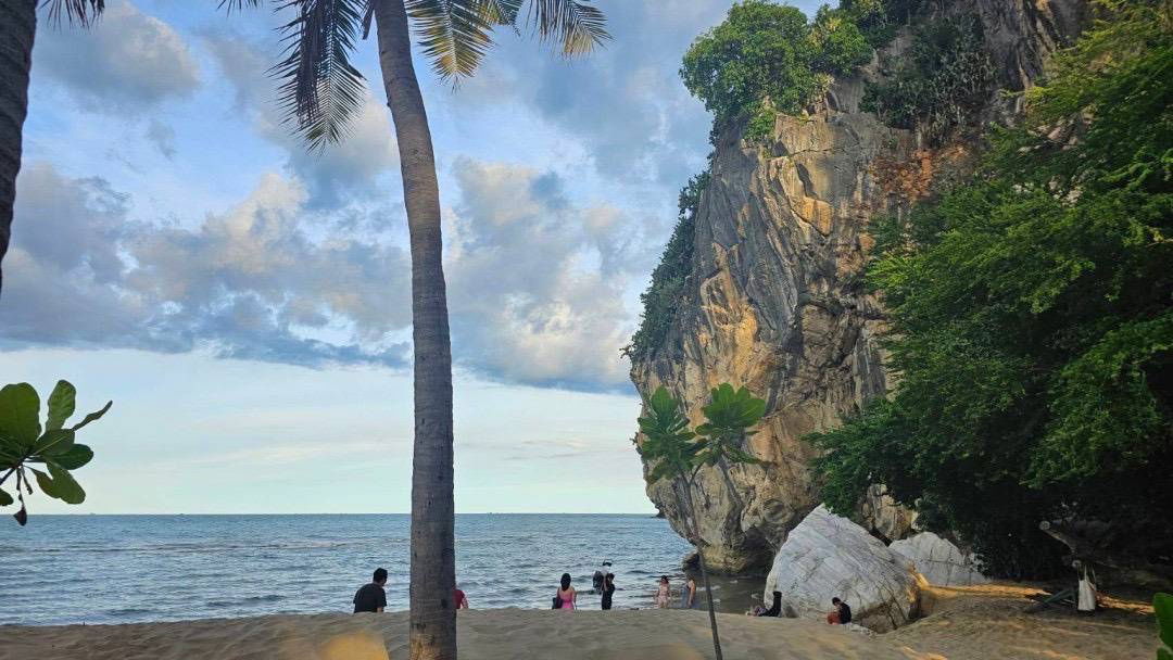 รูป ที่ดินสวยปากน้ำปราณประจวบติดแกรนแครยอนเหมาะทำบ้านพูลวิลล่าเก็งกำไร100ตรว490000ผ่อนฟรี12เดือนใกล้ทะเล5นาทีรพ.7กมอบต.ปราณ4กมโลตัส8กมหาดสามร้อยยอด12กม - รูปที่ 19/23