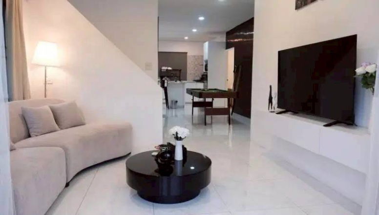 รูป ให้เช่าบ้าน Soi Udomsuk 42 (Sukhumvit 103) 5ห้องนอน 3ห้องน้ำ พร้อมสระน้ำ พร้อมเข้าอยู่ - รูปที่ 11/15