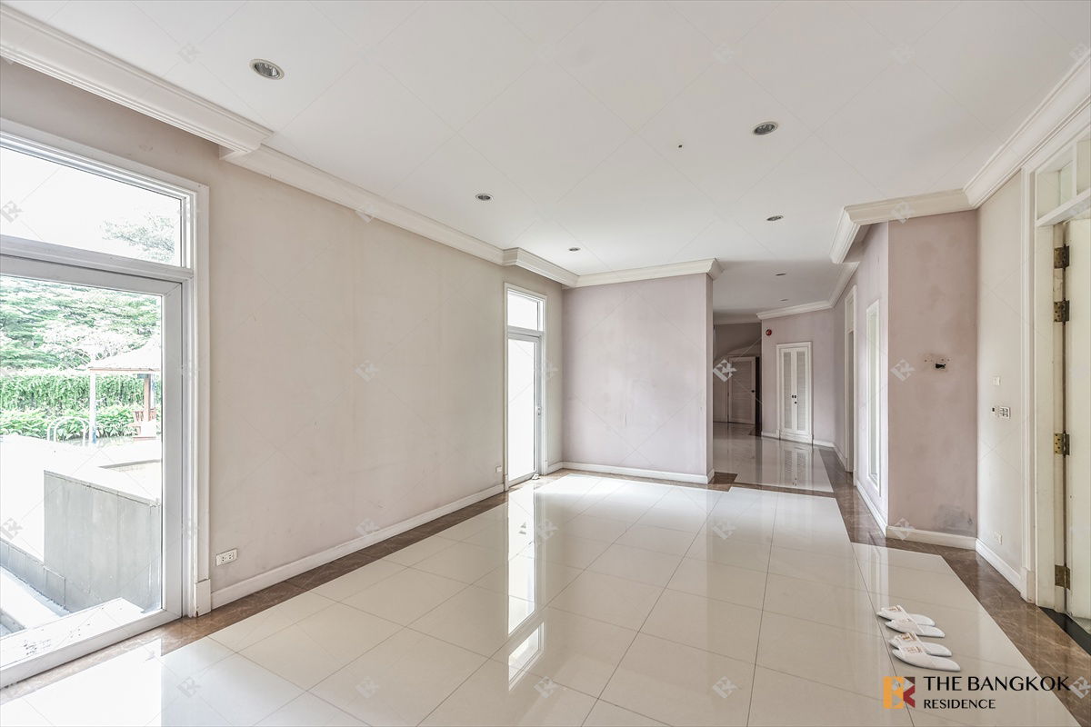 picture The Royal Residence Kaset-Nawamin is located in the convenience of Kaset-Nawamin area. - 5/39