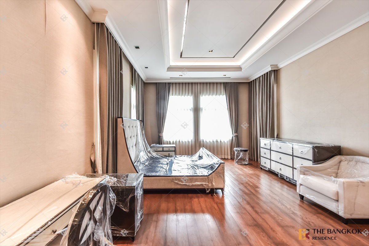 picture The Royal Residence Kaset-Nawamin combines the prosperity of the potential location. - 4/42