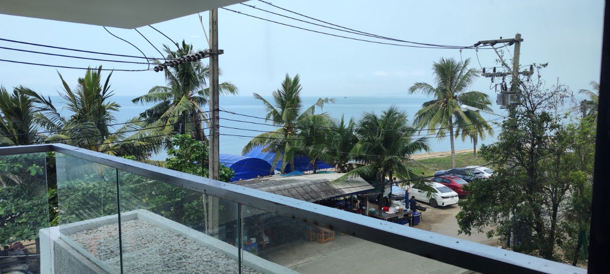picture Beachfront Condo Pattaya for sale at Water's Edge, Sea View - 21/22