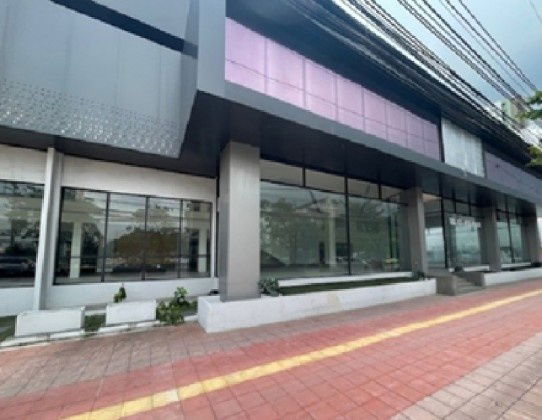 รูป ให้เช่าโชว์รูม รถยนต์ พร้อมศูนย์บริการ ถนนเพชรเกษม / พื้นที่ใช้สอย 2000 ตารางเมตร  - รูปที่ 6/16