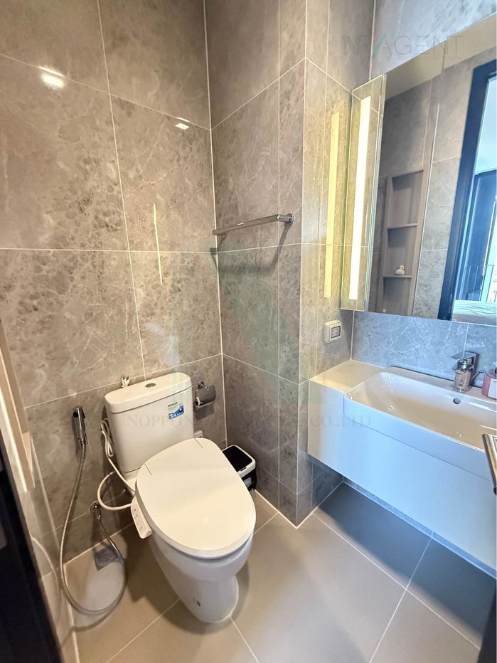 picture ð For Rent Condo NOBLE AROUND ARI Building 1, Floor 35,1 bed room, Room size 35 sqm - 8/8