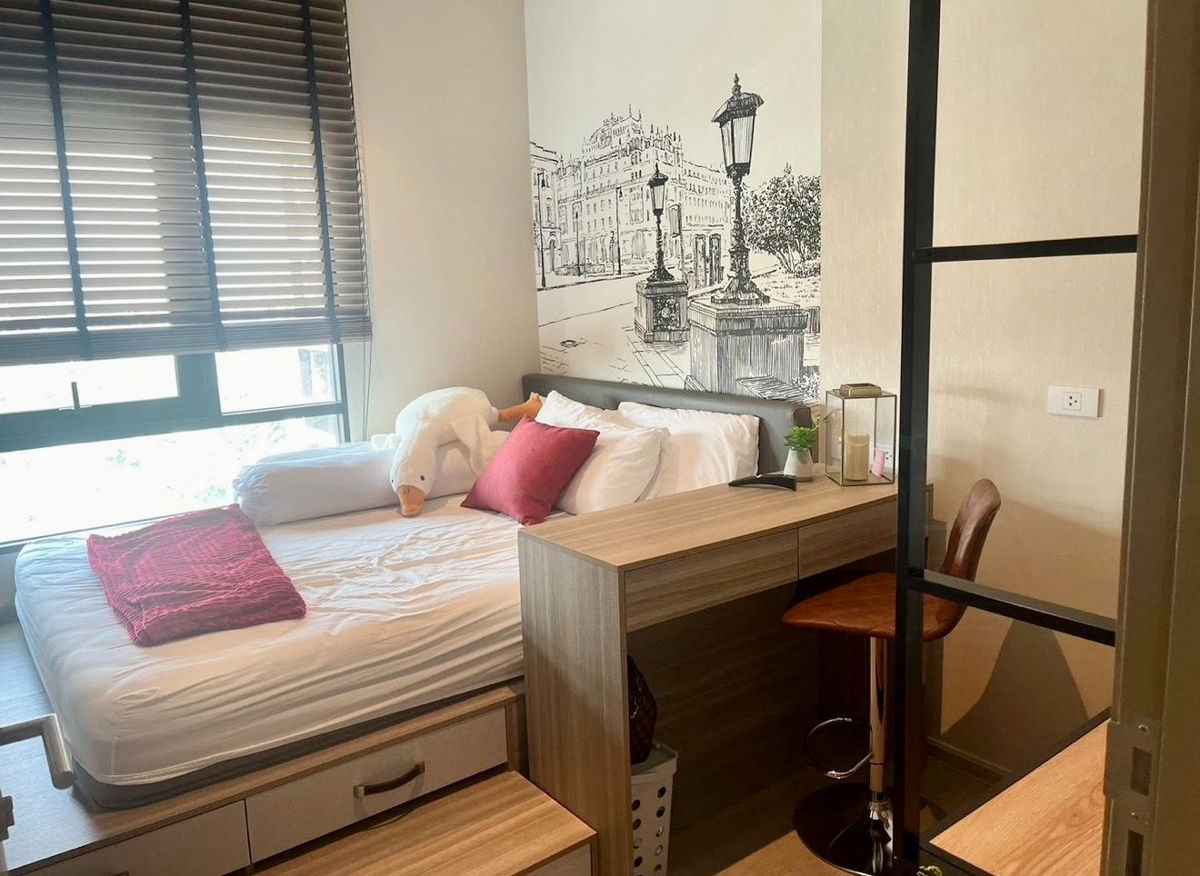 picture code : E93 Altitude Unicorn Sathorn–Thapra - 8/12