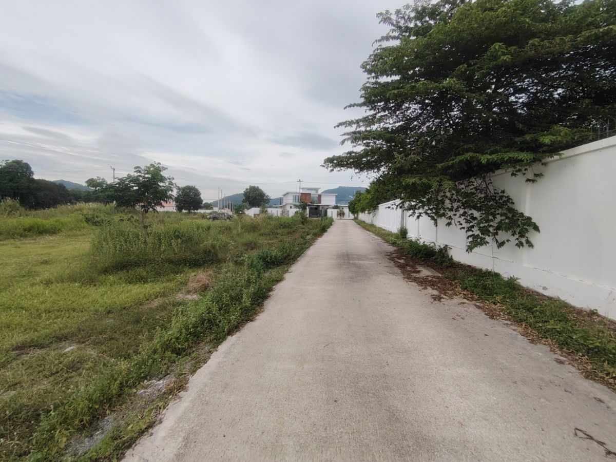 picture 1-0-0 Rai | Home Building Plot  Located Near Black Mountain Golf Course - 1/7