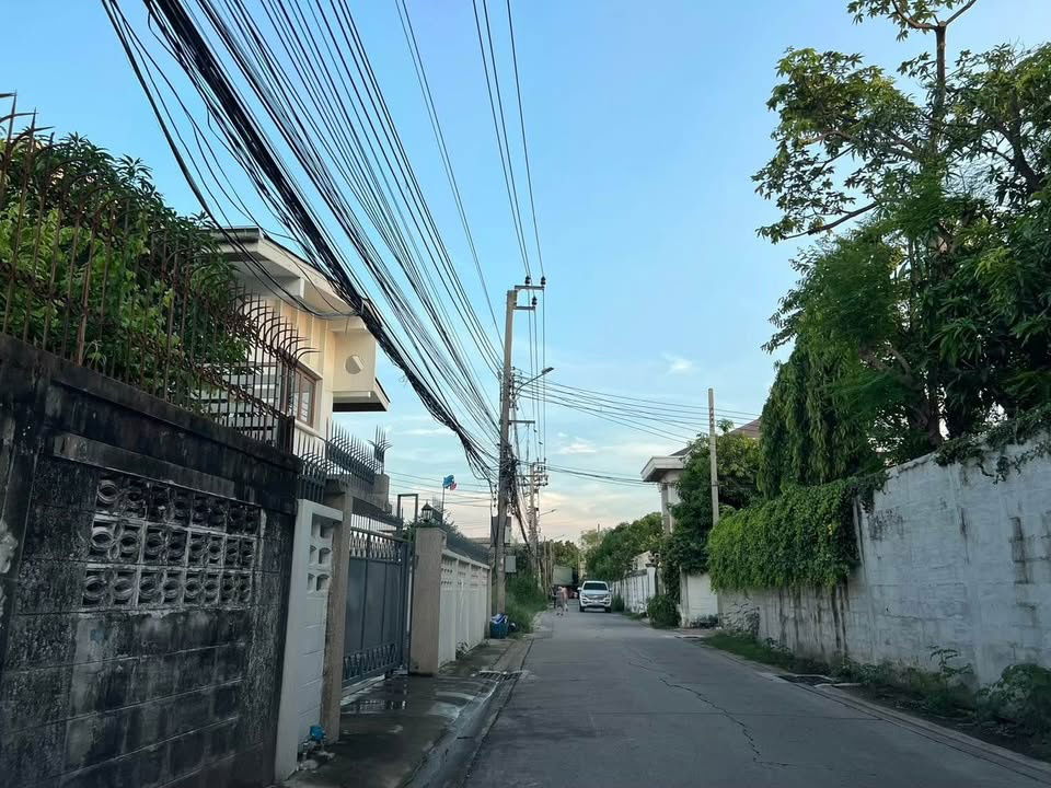 รูป HR3080ให้เช่าบ้านเดี่ยว หลังใหญ่เนื้อที่ 90 ตรว.ย่านประชาชื่น ใกล้สถานีกลางบางซื่อ เดินทางสะดวกใกล้ทางด่วน - รูปที่ 29/36