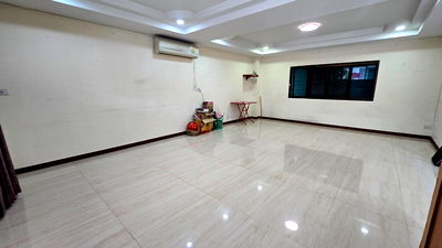 เช่าทาวน์โฮม ถนนประชาราษฎร์บำเพ็ญ : รับเอเจ้น - ให้เช่า อาคารเดี่ยว5ชั้นซอยประชาราษฏร์บำเพ็ญ15แยก1