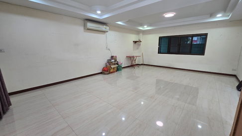 รับเอเจ้น - ให้เช่า อาคารเดี่ยว5ชั้นซอยประชาราษฏร์บำเพ็ญ15แยก1