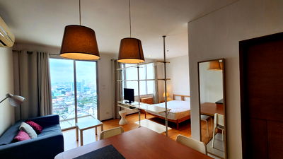 คอนโดให้เช่า : Villa Sathorn | สตูดิโอ ให้เช่า น่าอยู่ วิวไอค่อนสยาม ห้องกว้าง ตู้เสื้อผ้าใหญ่ ราคาดี ติดสถานีรถไฟฟ้ากรุงธนบุรี