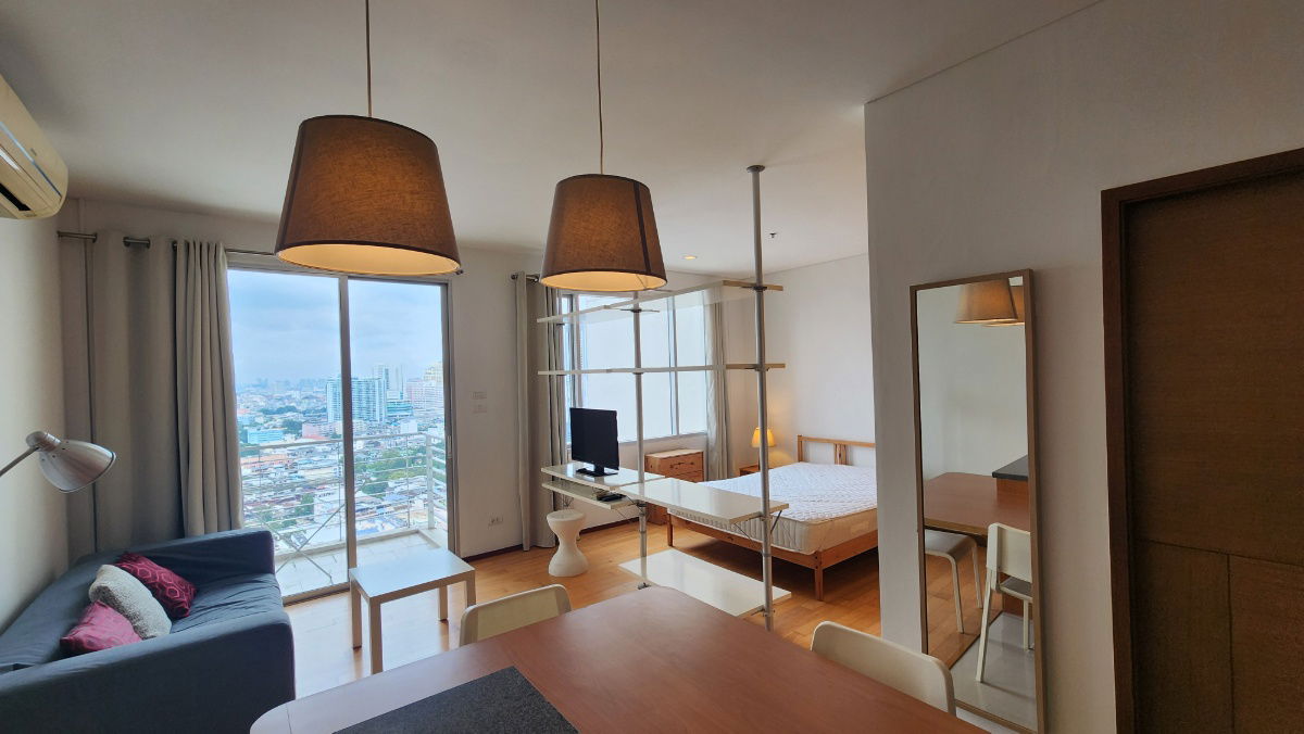 picture Villa Sathorn | Studio for rent Nice Icon Siam View Good Furnished and Good Location Close BTS Station - 1/12