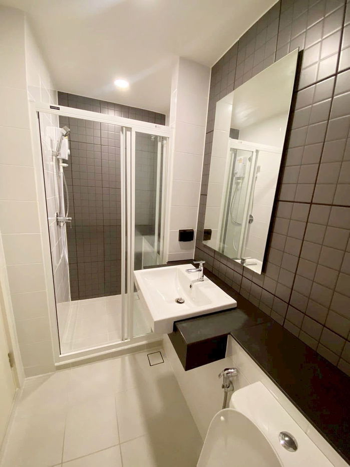 รูป คอนโดใจกลางเมือง ให้เช่าเดือนละ 10,000 บาท ใกล้เซ็นทรัลเฟสติวัล No.6C459 - รูปที่ 10/10