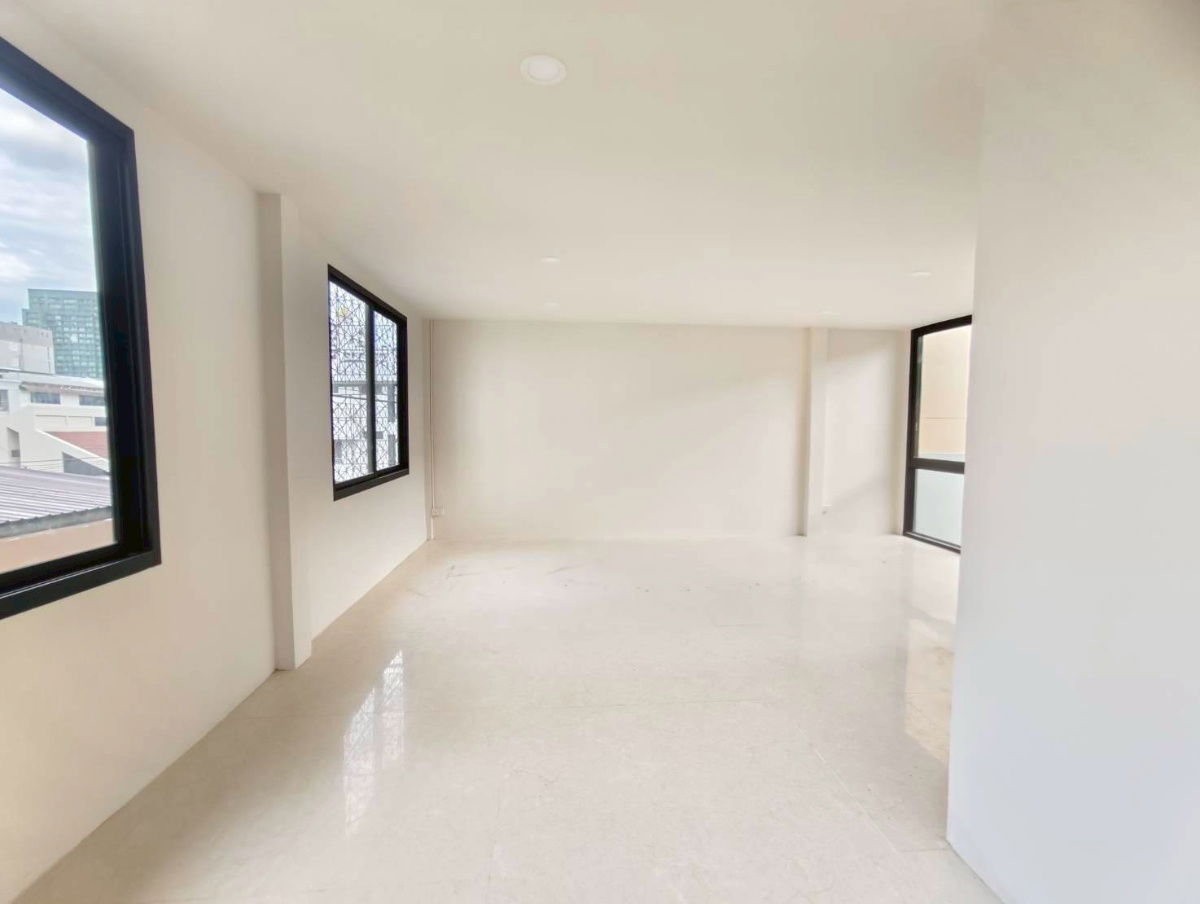 รูป LTHC13712 – Commercial Building for Rent | Thonglor 23 | 450 sqm | 6 Beds 5 Baths | ONLY 140K/Month | อาคารพาณิชย์ให้เช่า ทองหล่อ 23 - รูปที่ 14/16