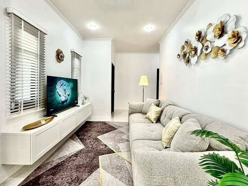 picture Pool villa for sale in Pattaya, fully furnished, Chaiyaphruek 2, near Jomtien Beach - 3/14