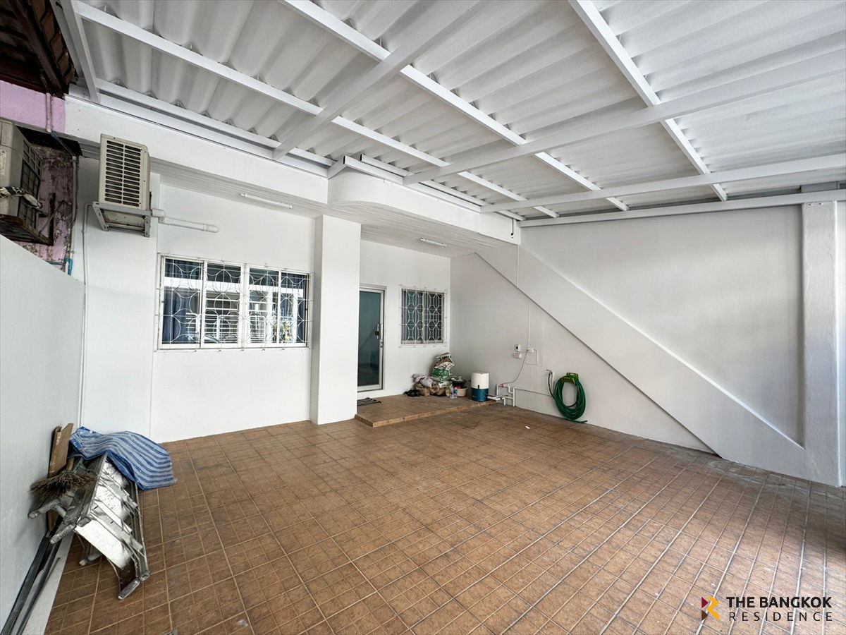 รูป 🚀 Flash Sale! Varathorn Ville Pattanakarn 44 - ราคานี้ไม่มีอีกแล้ว! ใกล้ทองหล่อ–เอกมัย - รูปที่ 13/18