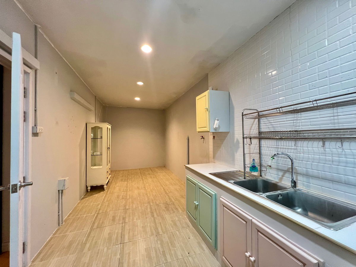 picture **For Sale | Sena Park Ville Ramintra – Wongwaen Move-in Ready Single House with Solar Cell | Near BTS Ramintra KM.9** - 16/29