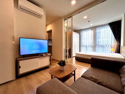 Condos for rent : For rent: Condo Chambers Onnut Station