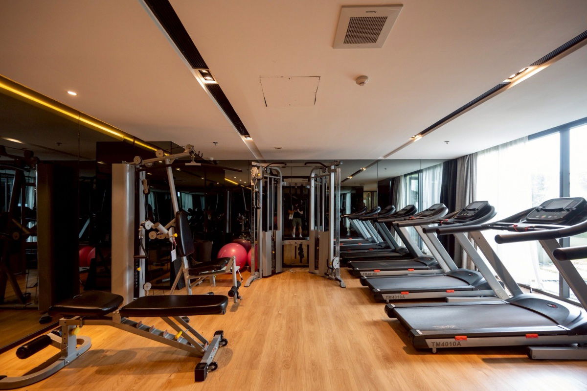 picture BRT Thanon Chan 200 m. Price  20,000 Baht Regal Condo ( Rental ) - 14/17