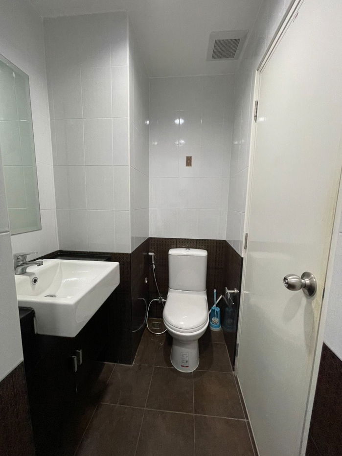 รูป ให้เช่าห้องคอนโดอัสสกาญจน์ เพลส ศรีนครินทร์ ขนาด 23 ตร.ม. ห้องตกแต่งครบ สวย ทันสมัยใกล้แอร์พอร์ตลิ้งค์สถานีหัวหมาก - รูปที่ 9/11