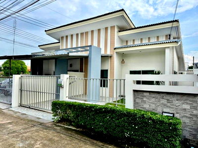 Houses for sale : Beautiful house for sale in Pattaya, Cozy Ville Village, Nen Plab Wan - Phatthanakan 1