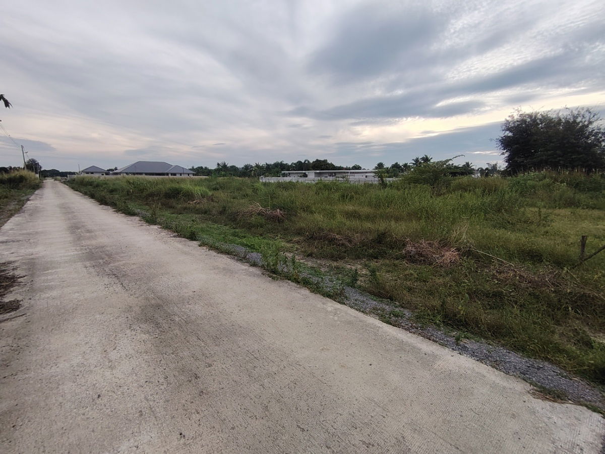 picture 1-0-0 Rai | Home Building Plot  Located Near Black Mountain Golf Course - 2/7