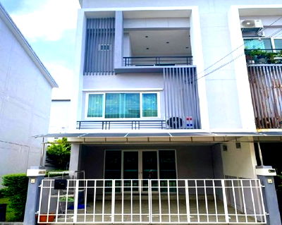 ทาวน์โฮมให้เช่า : ให้เช่าทาวน์โฮม 3 ชั้น โครงการ ดิเอ็กซ์คลูซีฟ วงแหวน รามอินทรา ถนนกาญจนาภิเษก 