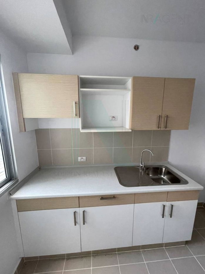 picture For Sell Condo SUPALAI PARK KHAERAI-NGAMWONGWAN Building 1, Floor 24,1 bed room, Room size 46 sqm - 3/8