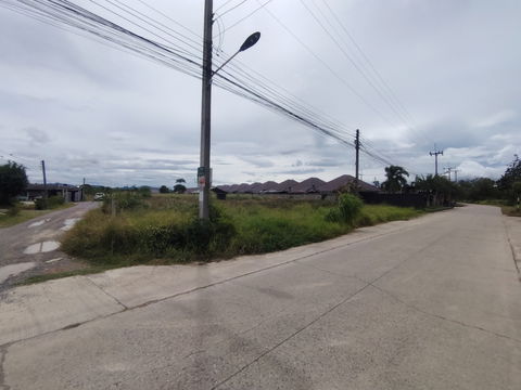 ขายที่ดิน 2-0-0 ไร่ | ทำเลสะดวก ใกล้ทางหลวงหมายเลข 4  เหมาะสำหรับพัฒนาโครงการบ้านขนาดเล็ก ! 