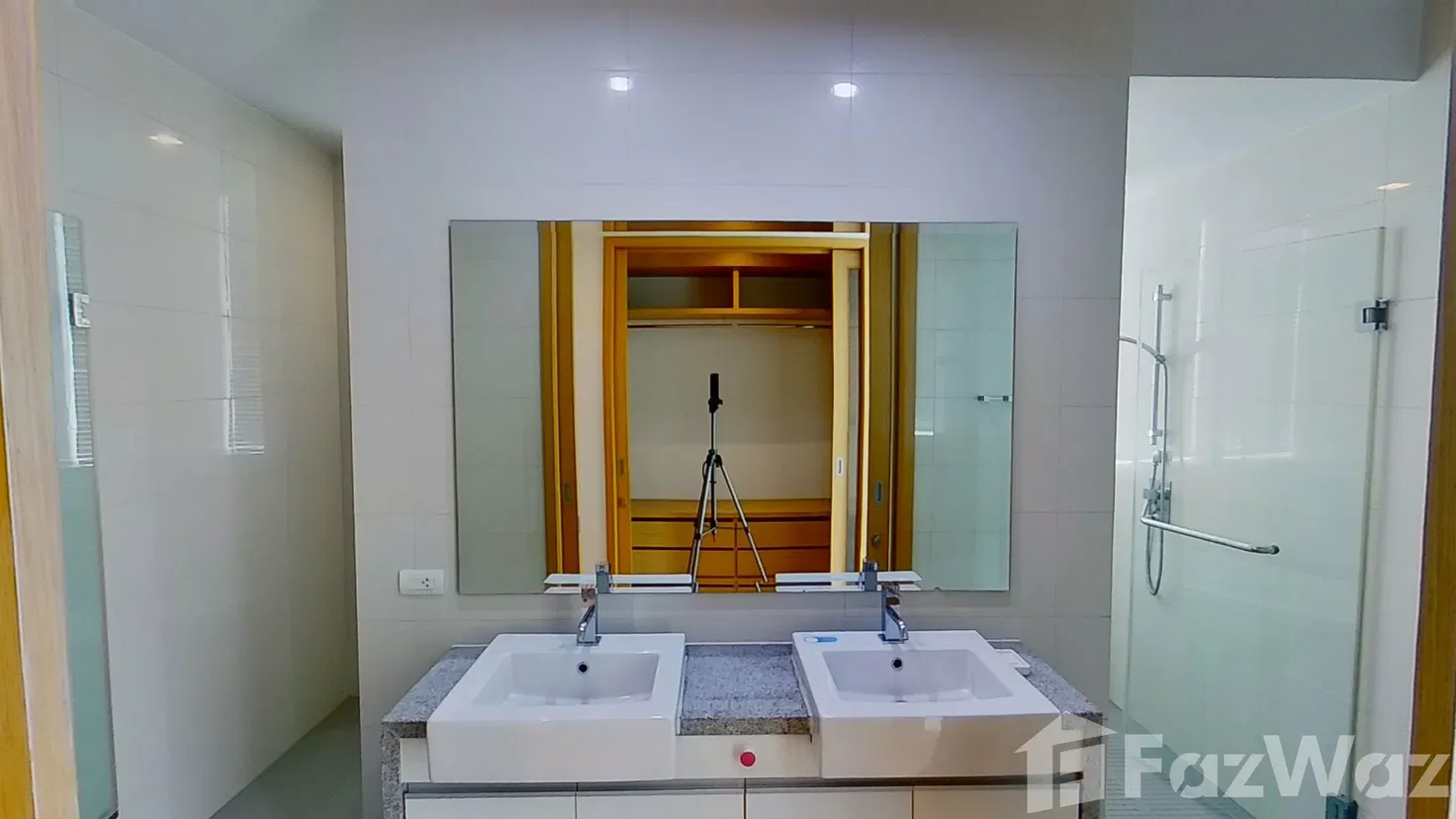 รูป คอนโดให้เช่า 3 ห้องนอน ในโครงการ มิลเลนเนียม เรสซิเดนซ์ 1098110 - รูปที่ 54/54