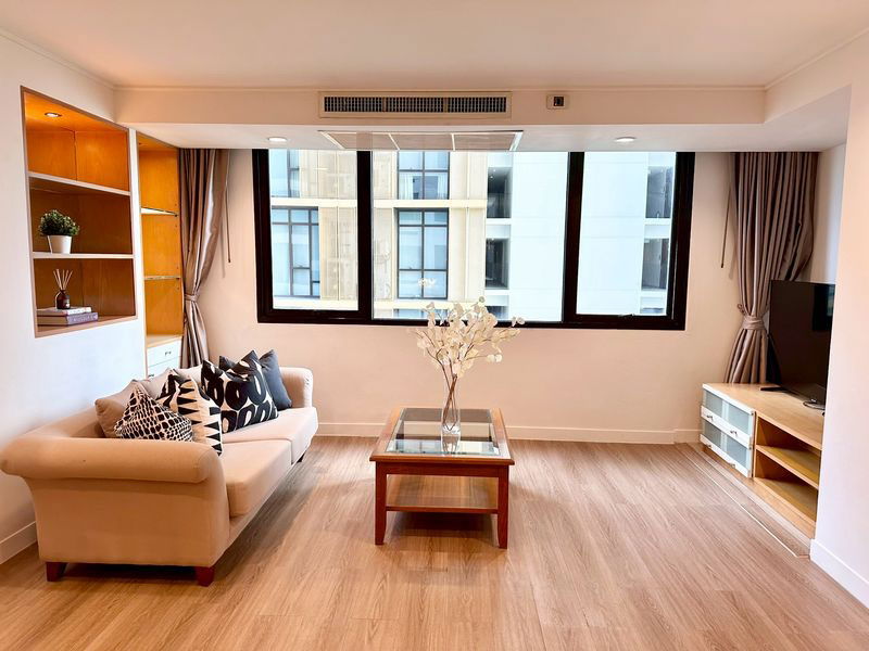 picture T1498 Condo for rent at The Royal Place 1, Corner unit, beautiful room, special price. - 2/15