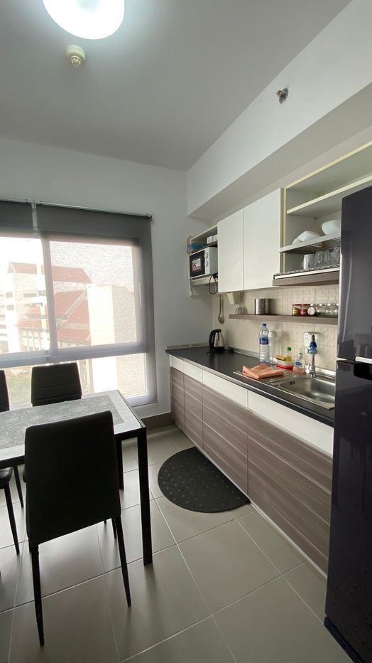 รูป 1-Bedroom, 46 sqm, fully furnished condo with pool view for rent. - รูปที่ 8/16