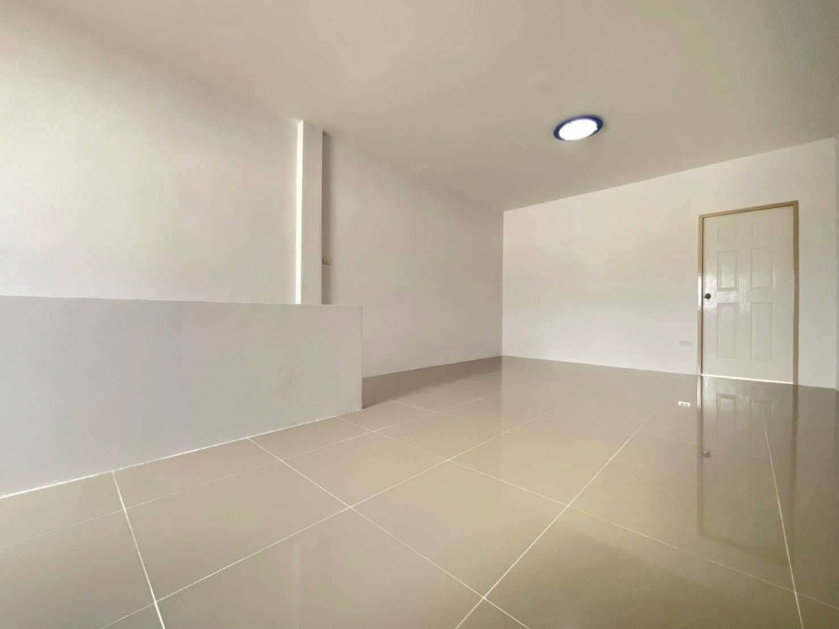 รูป อาคารพาณิชย์ 3 ชั้น ทำใหม่ทั้งหลัง - รูปที่ 9/18