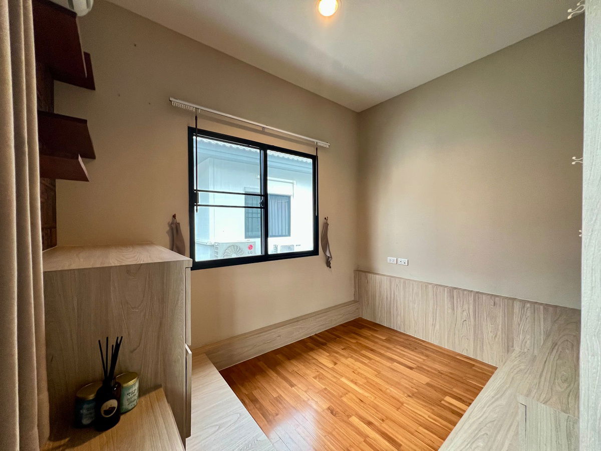 picture **For Sale | Sena Park Ville Ramintra – Wongwaen Move-in Ready Single House with Solar Cell | Near BTS Ramintra KM.9** - 13/29