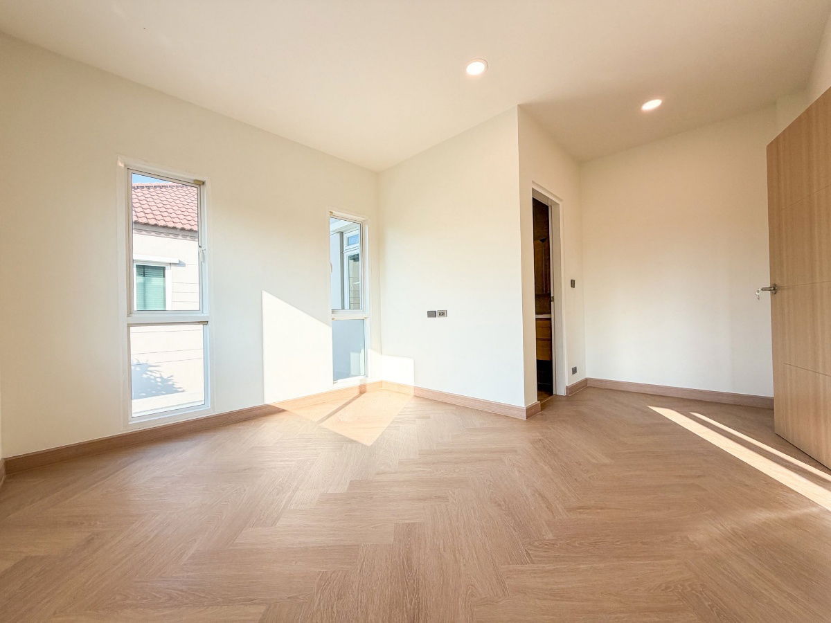 รูป ขายบ้านเดี่ยว 2 ชั้น  บางกอก บลูเลอวาร์ด ราชพฤกษ์-พระราม5-2  ติดถนนราชพฤกษ์ ไม่ต้องเข้าซอย 💕หน้าบ้านไม่ชนใคร ✅รีโนเวทใหม่ทั้งหลัง - รูปที่ 21/27