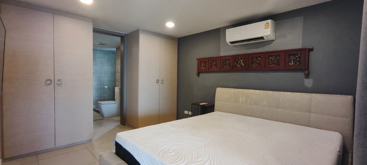 picture Beachfront Condo Pattaya for sale at Water's Edge, Sea View - 5/22