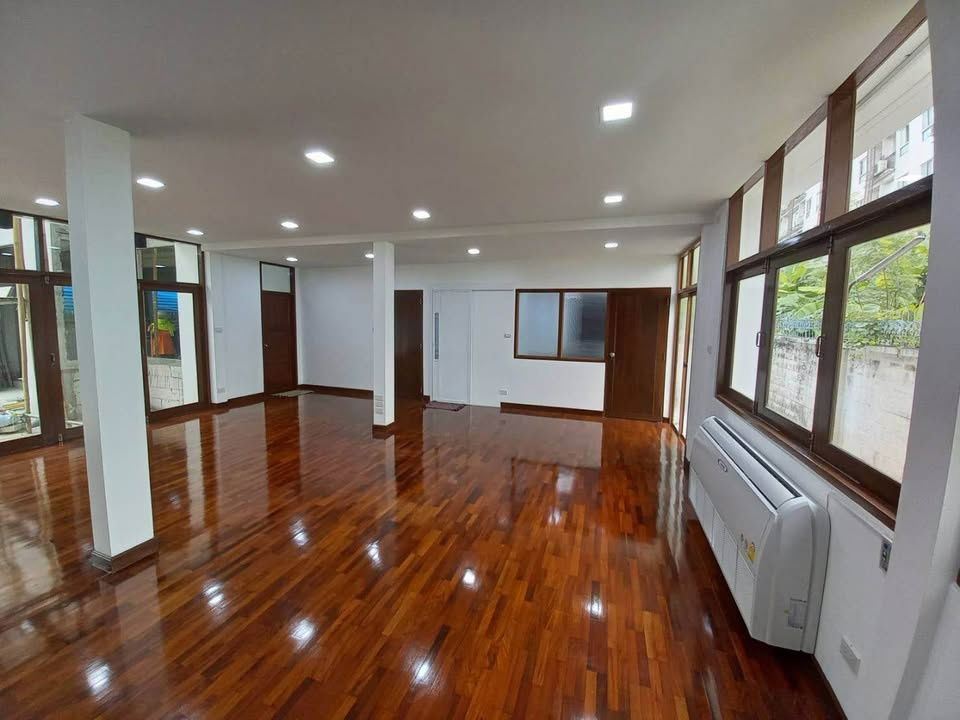 รูป HR3080ให้เช่าบ้านเดี่ยว หลังใหญ่เนื้อที่ 90 ตรว.ย่านประชาชื่น ใกล้สถานีกลางบางซื่อ เดินทางสะดวกใกล้ทางด่วน - รูปที่ 19/36