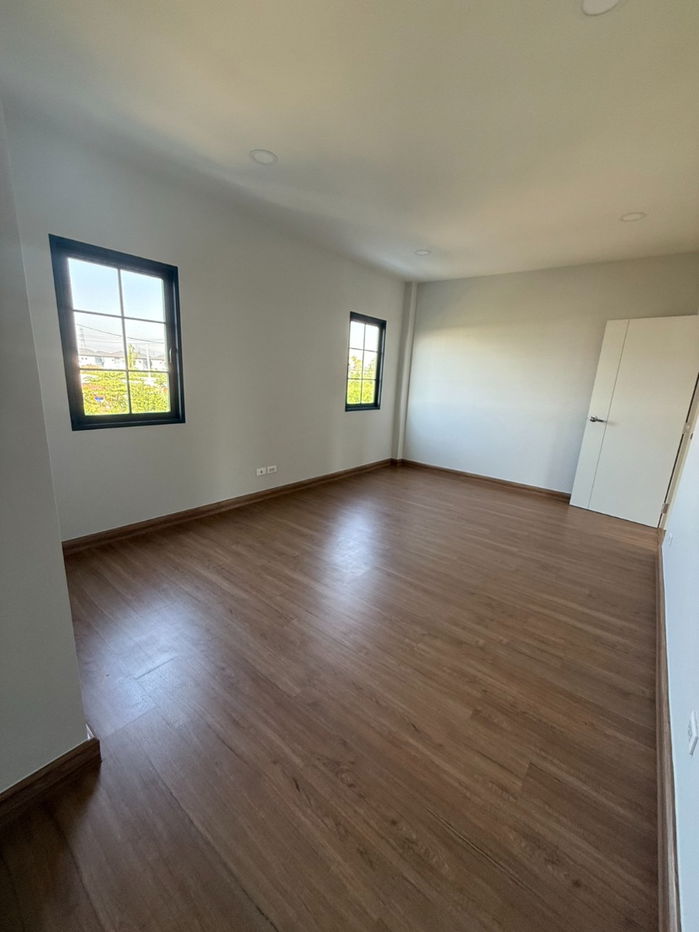 รูป ให้เช่า Centro Bangna 4 ห้องนอน 82 ตร.ว ราคาพร้อมเฟอร์ 170,000 บาท/เดือน  - รูปที่ 19/22