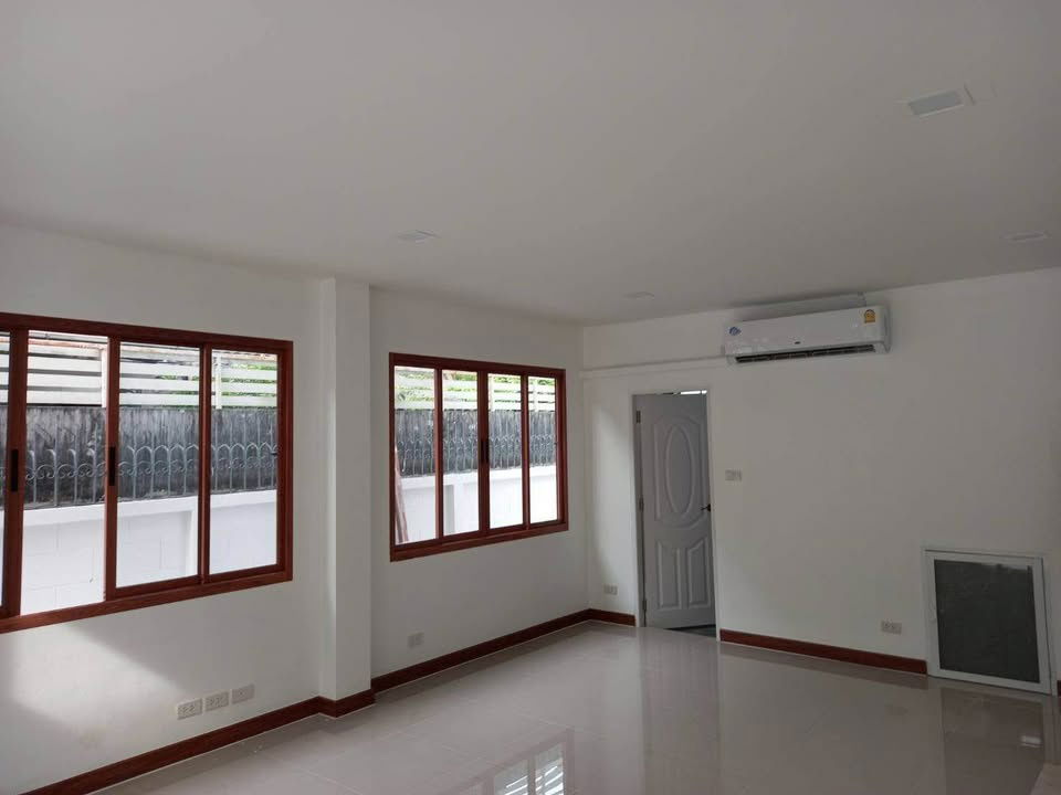 รูป HR3080ให้เช่าบ้านเดี่ยว หลังใหญ่เนื้อที่ 90 ตรว.ย่านประชาชื่น ใกล้สถานีกลางบางซื่อ เดินทางสะดวกใกล้ทางด่วน - รูปที่ 27/36