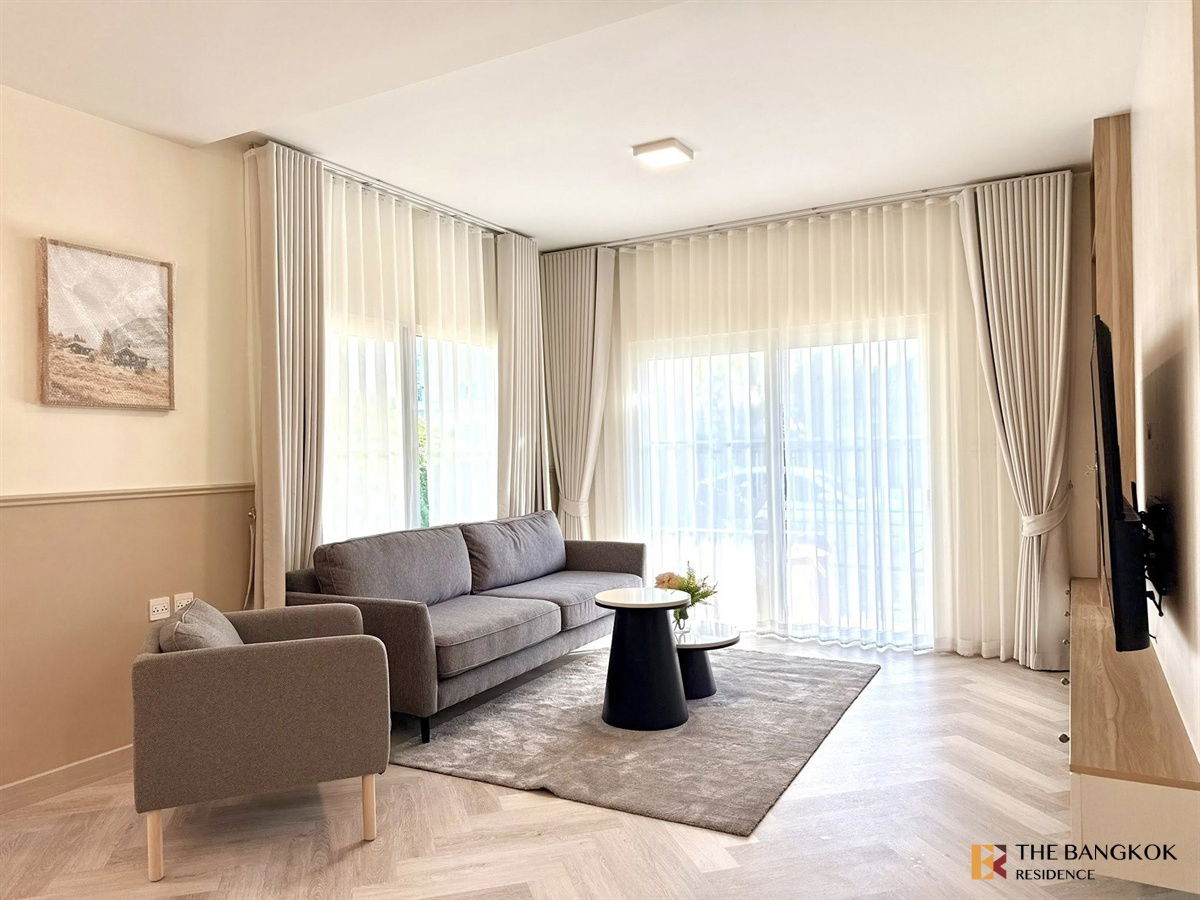 รูป Villaggio 3 Srinakarin-Bangna ⭐ บ้านเดี่ยว 4 ห้องนอน Stylish & Fully Furnished 🛋️ - รูปที่ 4/12