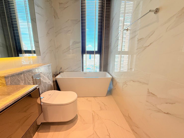 รูป The Reserve Sathorn 2 ห้องนอน 2 ห้องน้ำ ห้องสวย พร้อมเข้าอยู่ BTS ช่องนนทรี ศาลาแดง สีลม  - รูปที่ 18/19